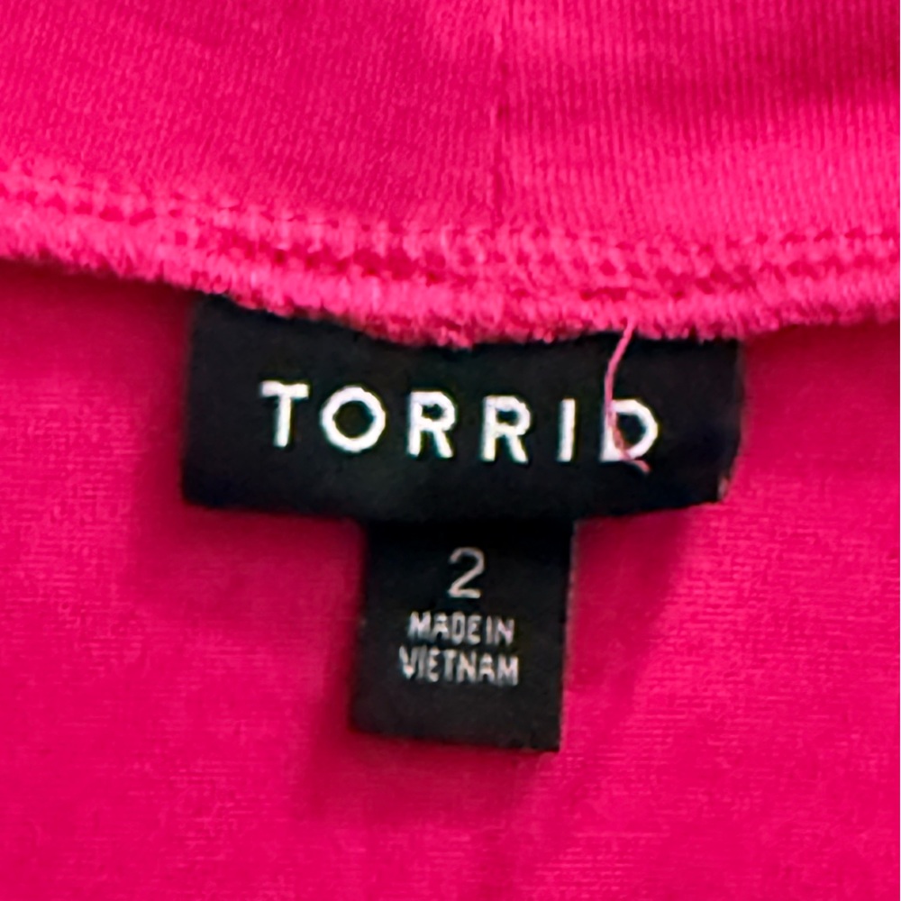 Torrid Fuchsia Draped Sleeveless Blouse Size 2X - Picture 2 of 2